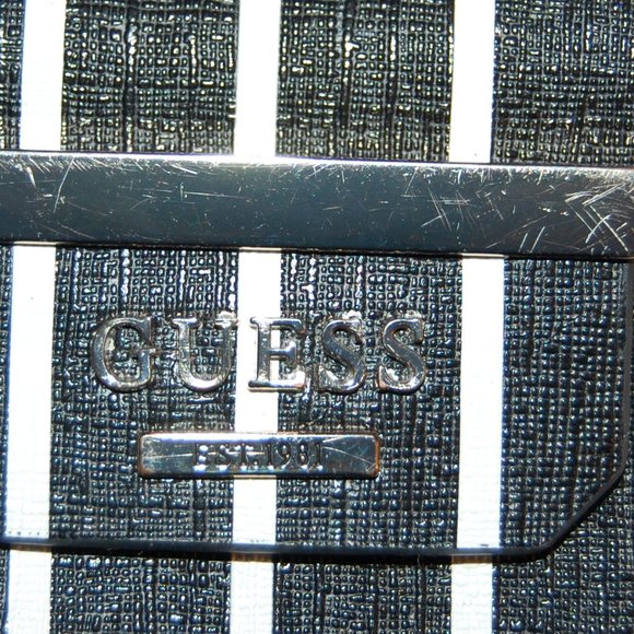 Guess Black & White Striped Wristlet  W/ Multiple Pockets  8 1/2" x 4 1/2" - Picture 11 of 14